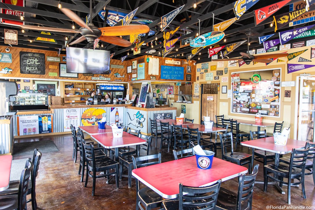 BJ’s Pizza & Subs best restaurant in st george island