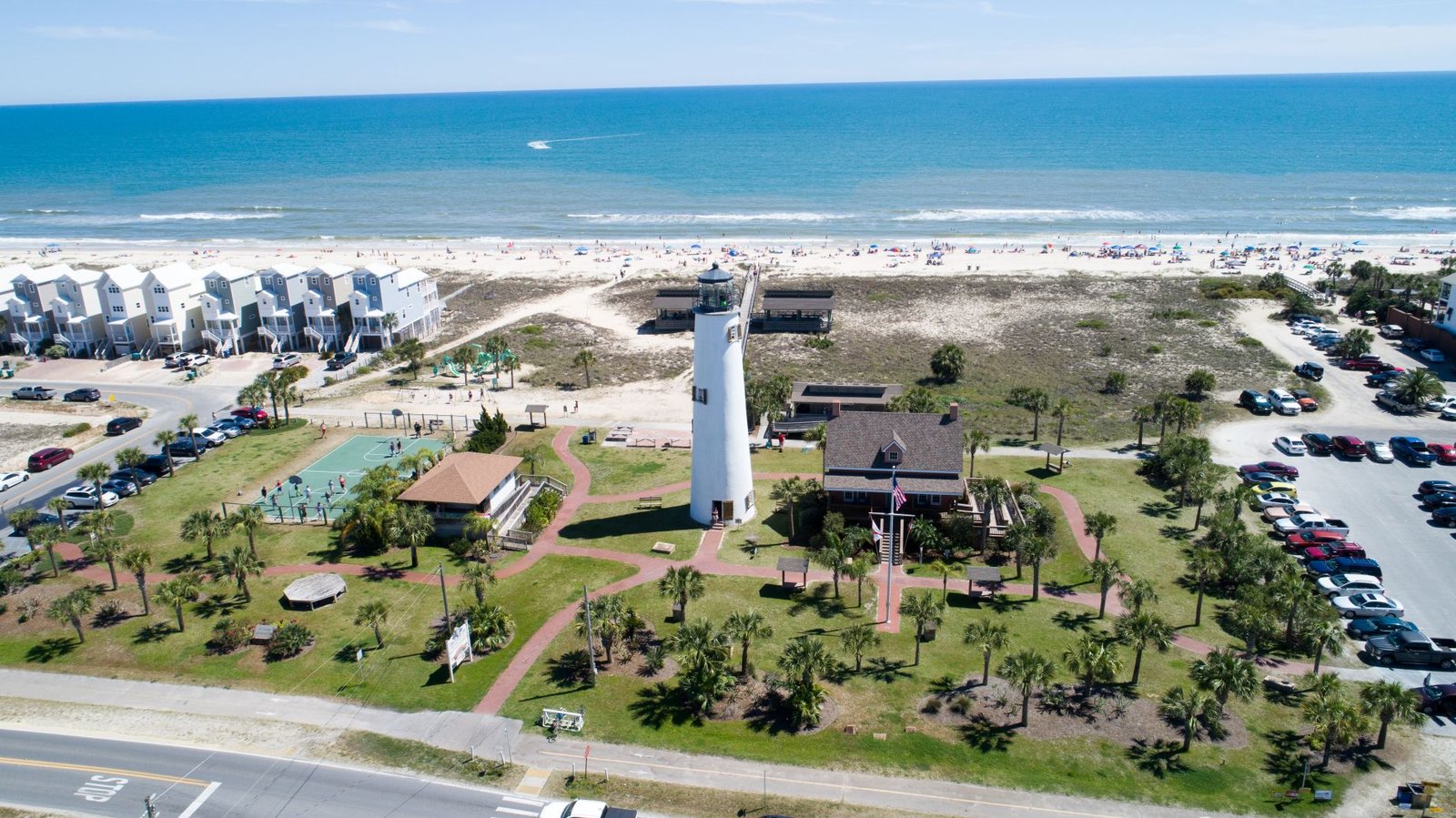 You are currently viewing Spring Break on St. George Island: The Ultimate Golf Cart Adventure for Students